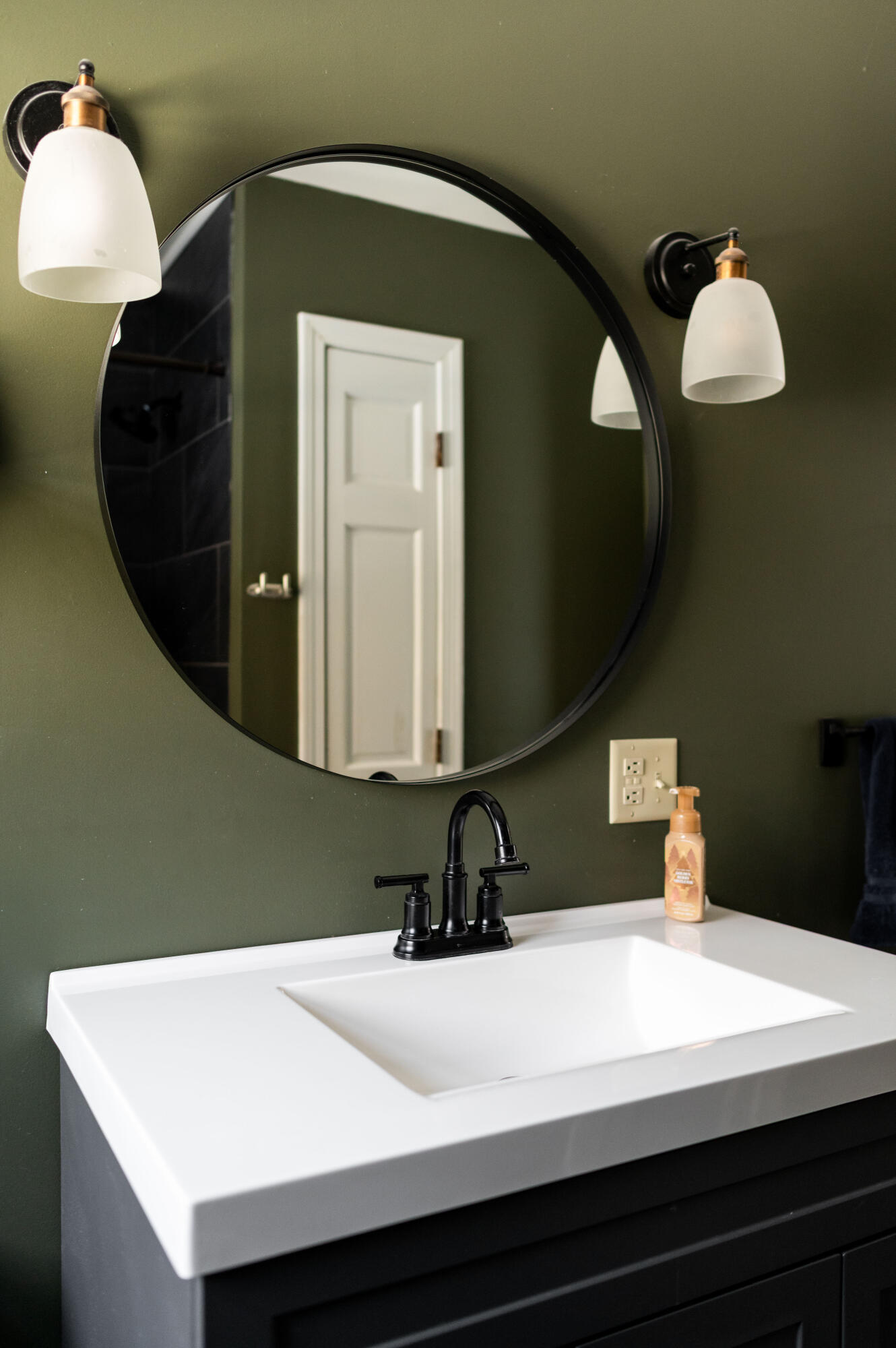 30 Yankee Avenue Bangor, ME 04401 - Photo 21 of 45 Main Floor Bath