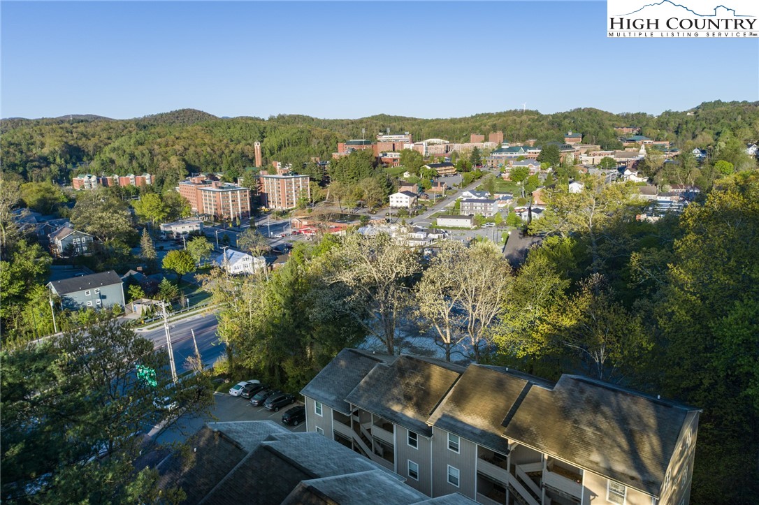 229 East King Street, Unit 9 Boone, NC 28607 - Photo 5 of 19