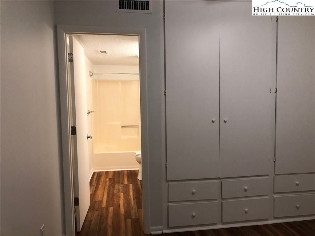 229 East King Street, Unit 9 Boone, NC 28607 - Photo 7 of 19