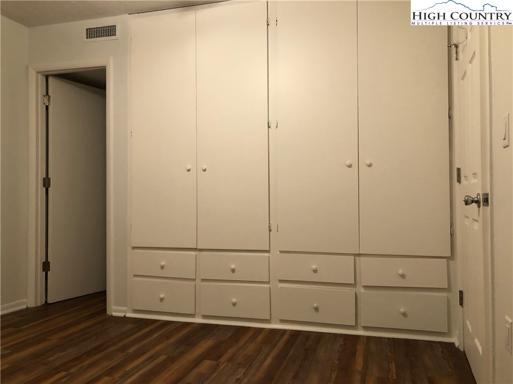 229 East King Street, Unit 9 Boone, NC 28607 - Photo 8 of 19