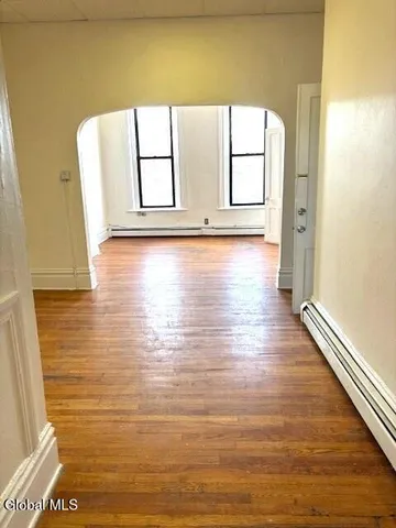 $1,125 | 1826 3rd Avenue, Unit 2, Watervliet, NY 12189