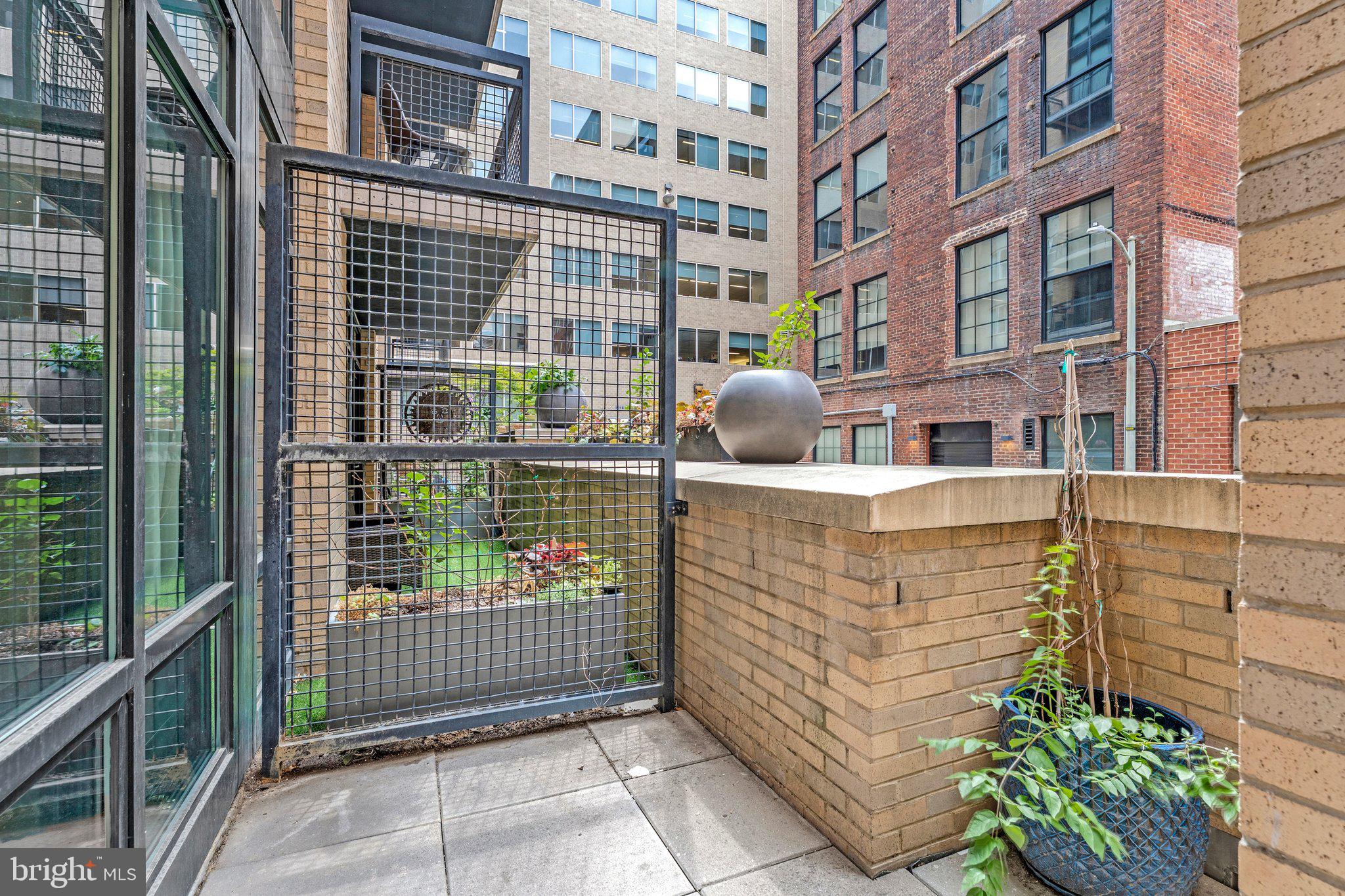 912 F Street Northwest, Unit T00 Washington, DC 20004 - Photo 16 of 22