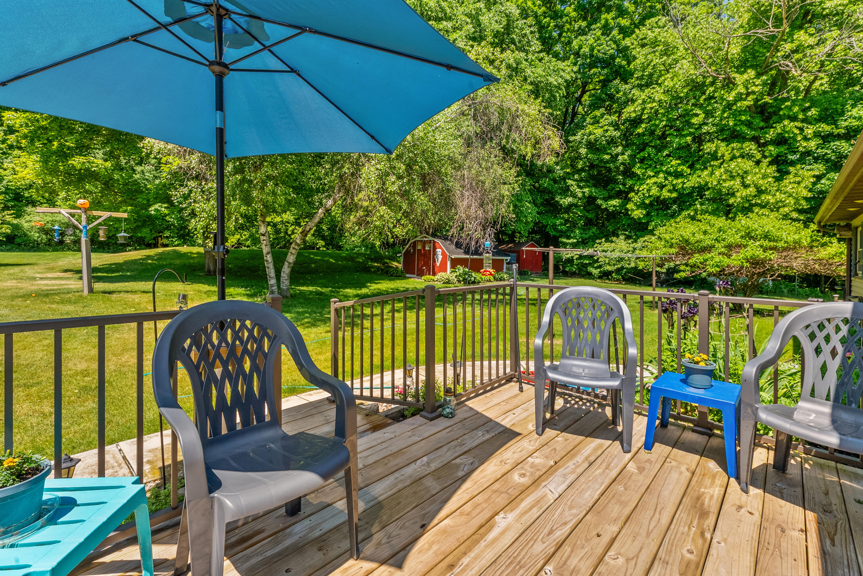N6814 Sugarbush Road Greenbush, WI 53023 - Photo 5 of 41 deck