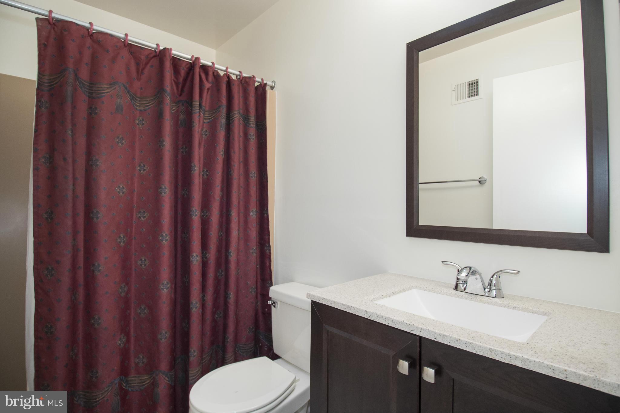 7716 Bells Mill Road Bethesda, MD 20817 - Photo 22 of 30 Bath