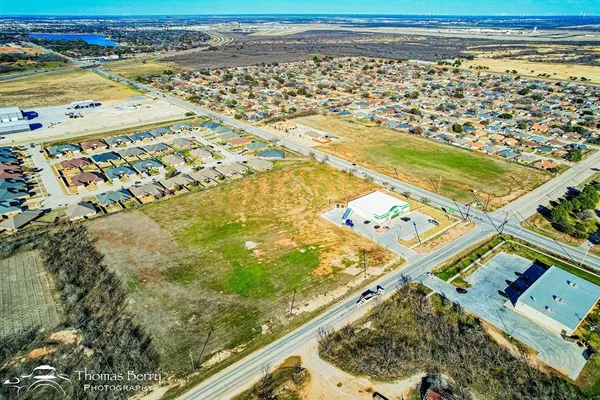 $1,524,000 | 944 East Industrial Boulevard, Abilene, TX 79602
