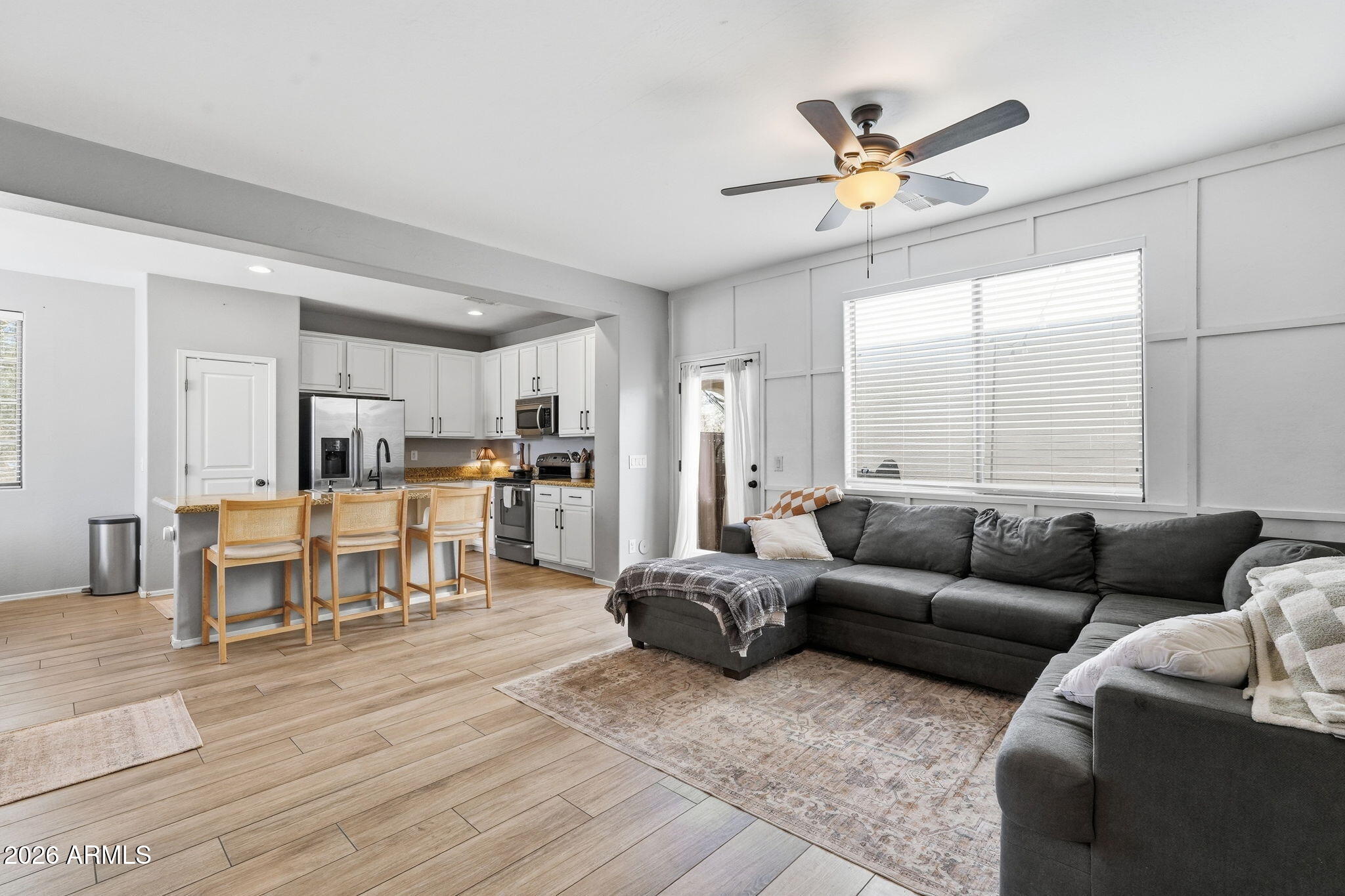 1646 East Joseph Way Gilbert, AZ 85295 - Photo 15 of 38 Livning Room