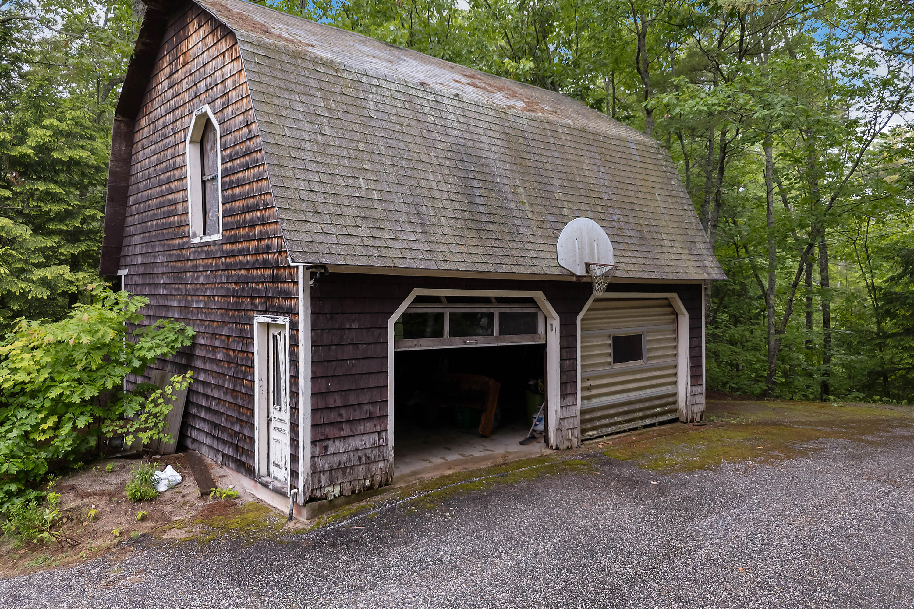 385 Sabbathday Road New Gloucester, ME 04260 - Photo 23 of 27 garage