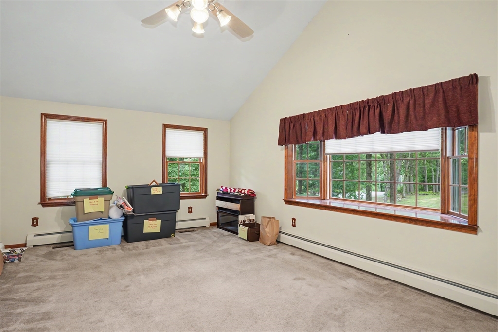5 Ohio Road Tyngsborough, MA 01879 - Photo 12 of 34 Gallery Image 12