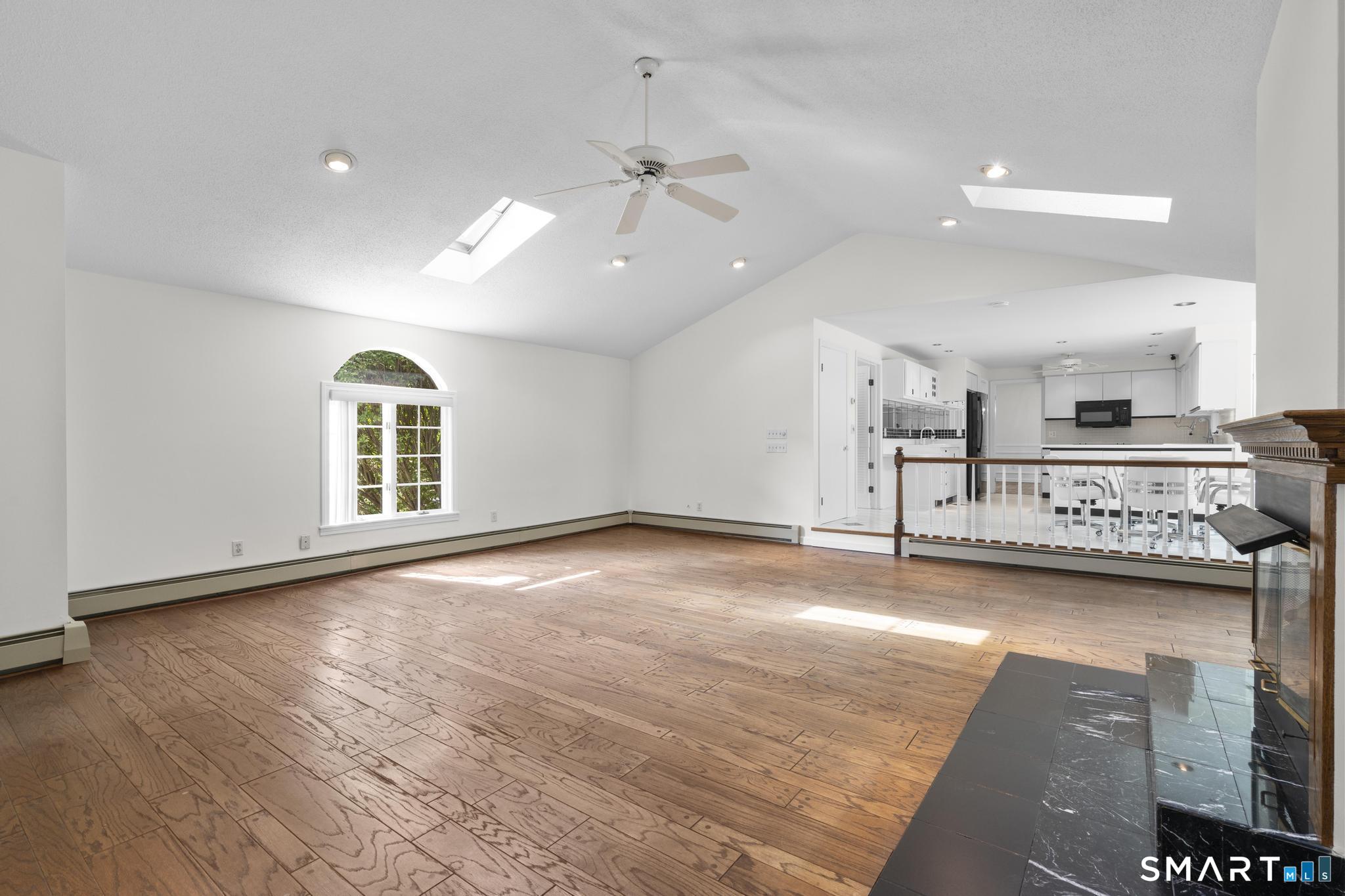 241 Argyle Road Orange, CT 06477 - Photo 8 of 37 Gallery Image 8