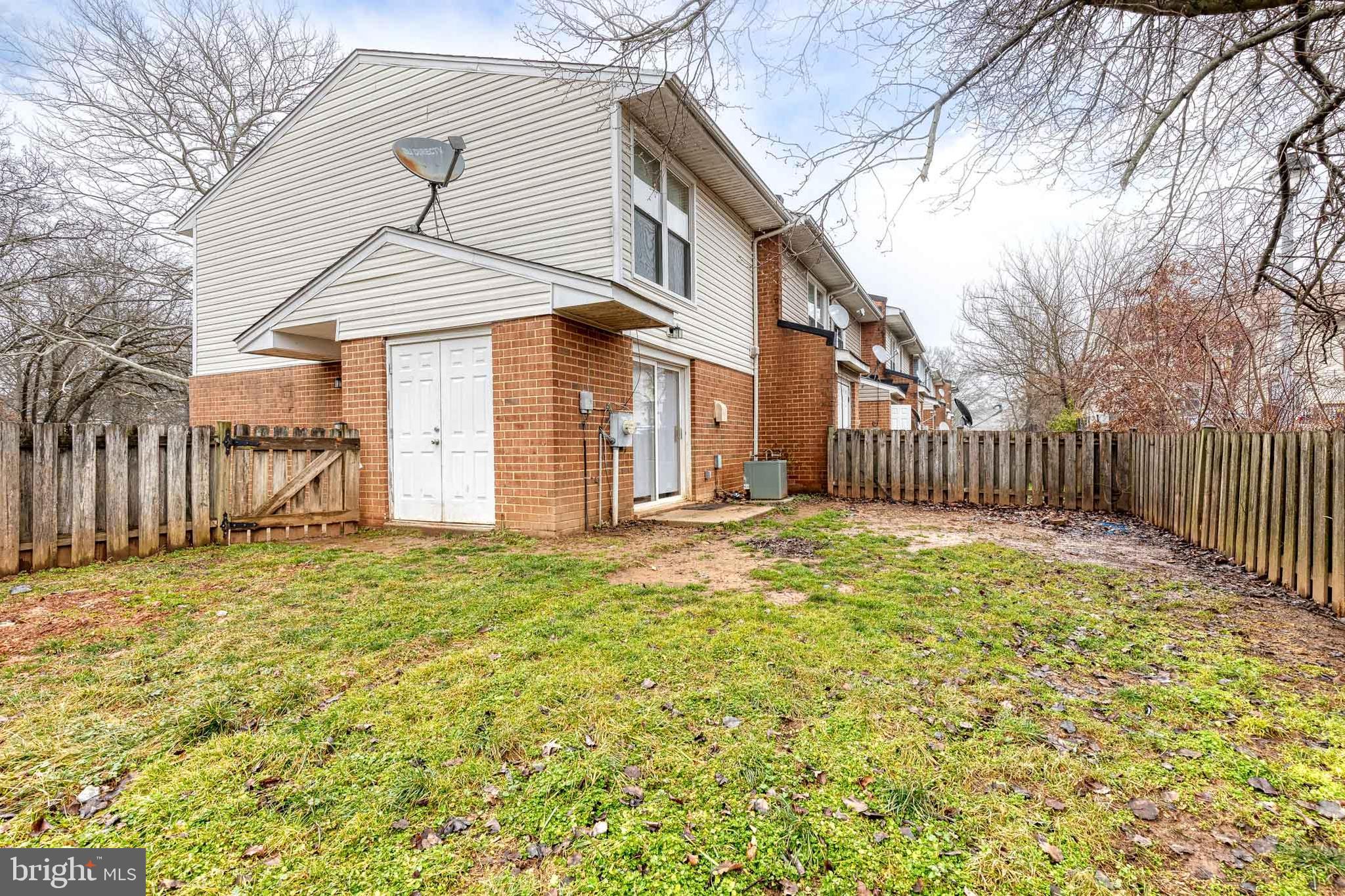 11501 Laurelwalk Drive Laurel, MD 20708 - Photo 23 of 26 Fenced in backyard