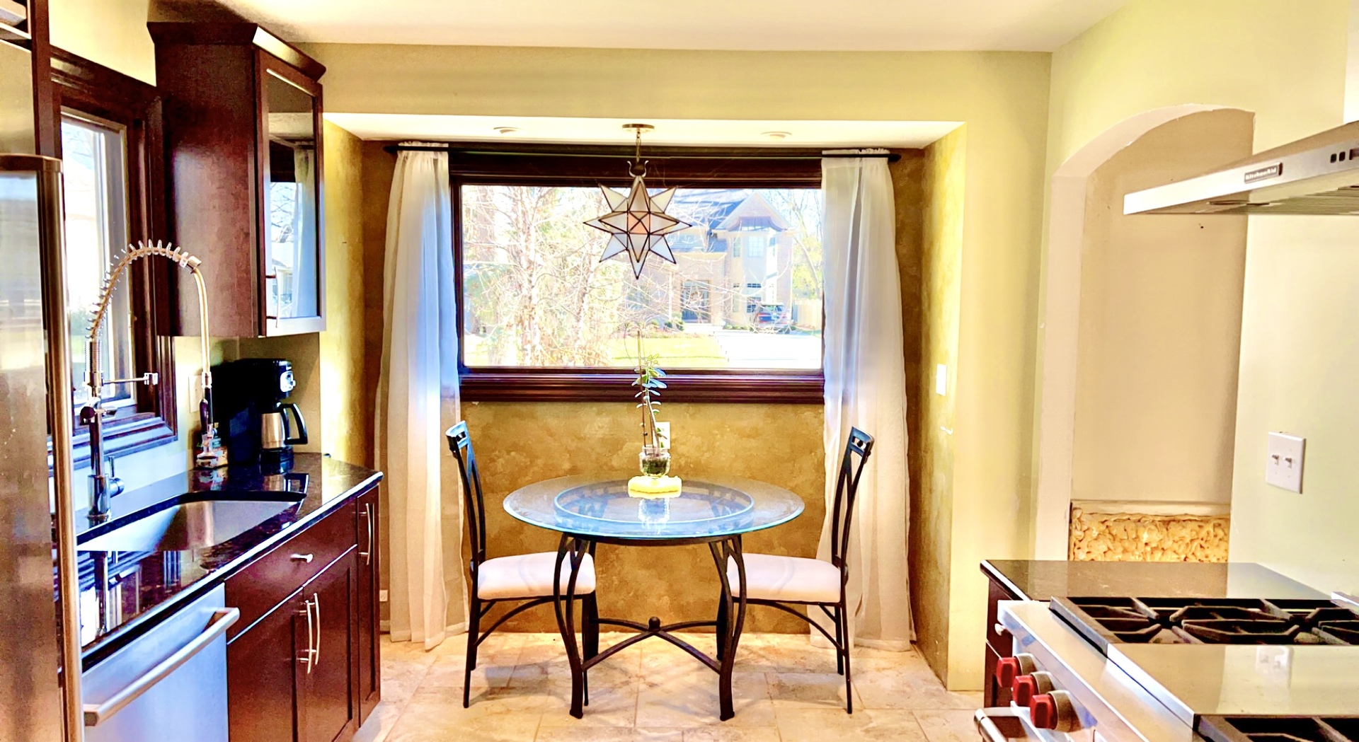 641 North Wright Street Naperville, IL 60563 - Photo 9 of 25