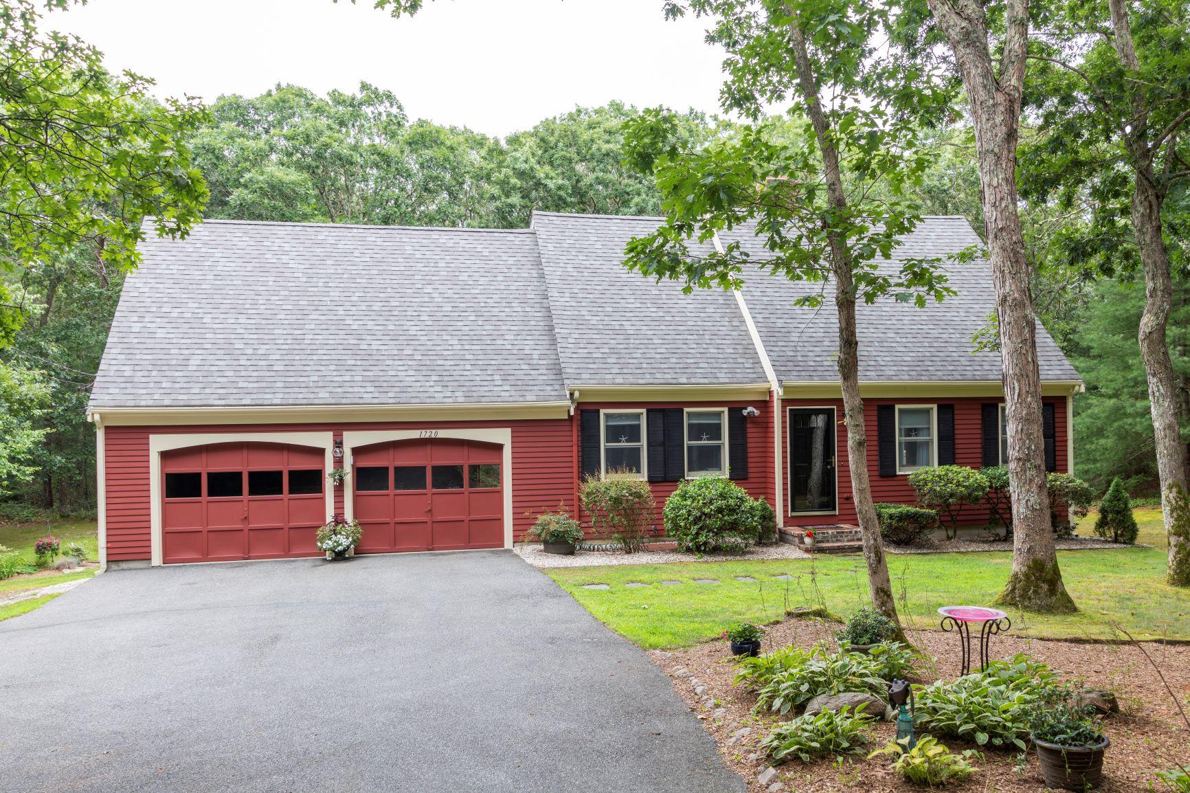1720 Old Stage Road West Barnstable, MA 02668 - Photo 1 of 25 House021 (3)