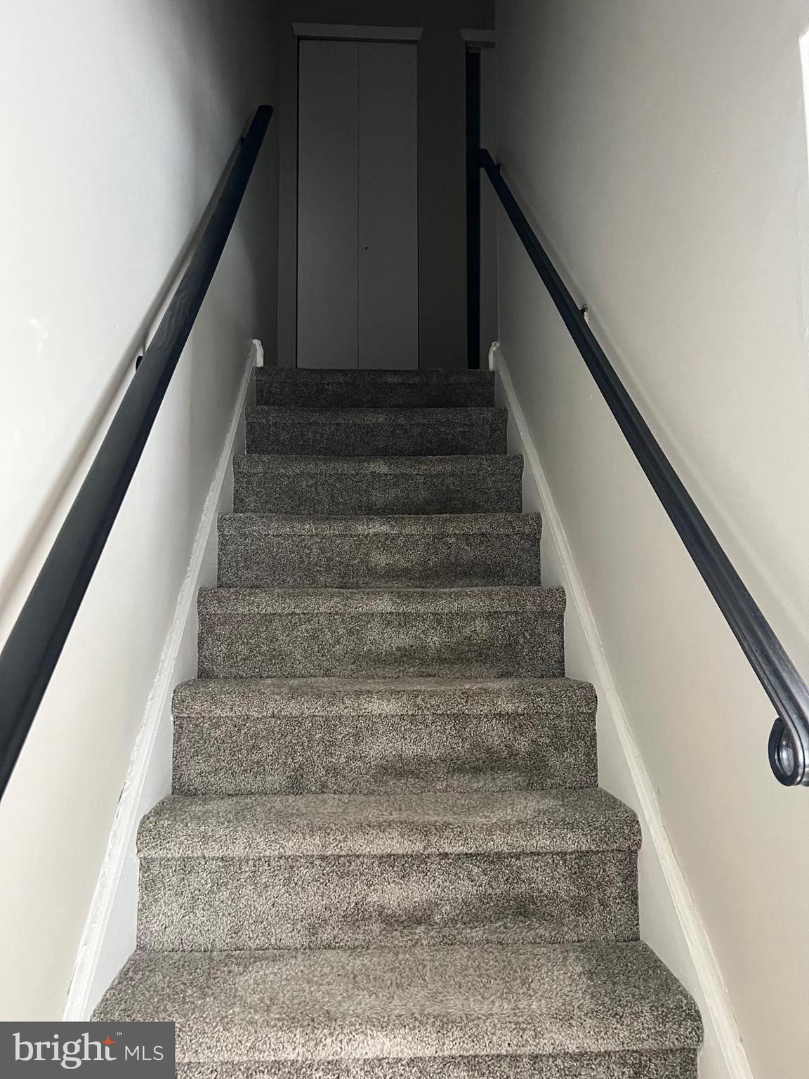 69 Hampshire Road Sicklerville, NJ 08081 - Photo 5 of 12 a view of entryway