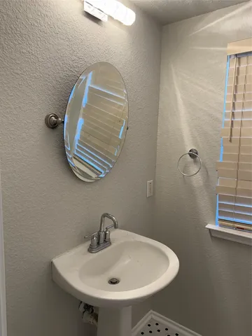 $290,000 | 15113 Parrish Lane, Austin, TX 78725