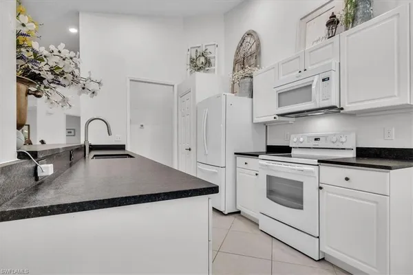 $849,000 | 1215 Imperial Drive, Unit 60, Naples, FL 34110