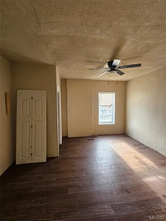 $39,900 | 4501 Mary Avenue, St. Louis, MO 63107
