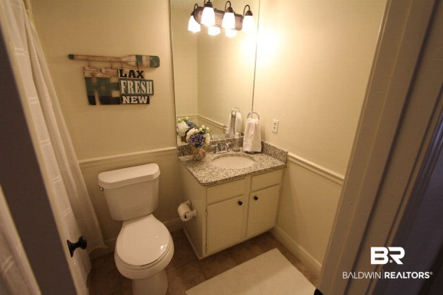 11 Azalea Court Fairhope, AL 36532 - Photo 12 of 17 Bathroom 2