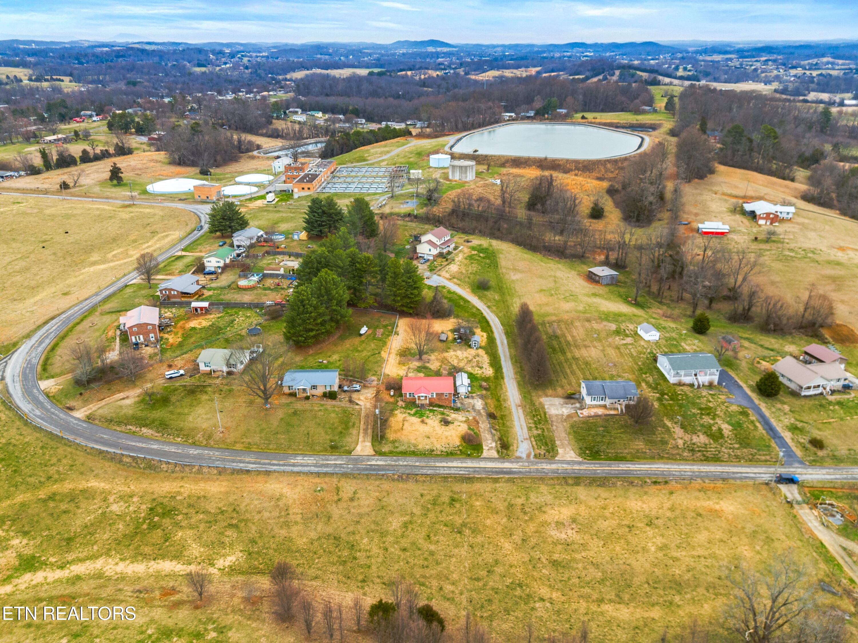 3013 Buckingham Road Greeneville, TN 37745 - Photo 21 of 26 028-3013BuckinghamRoad-Greeneville-TN-37