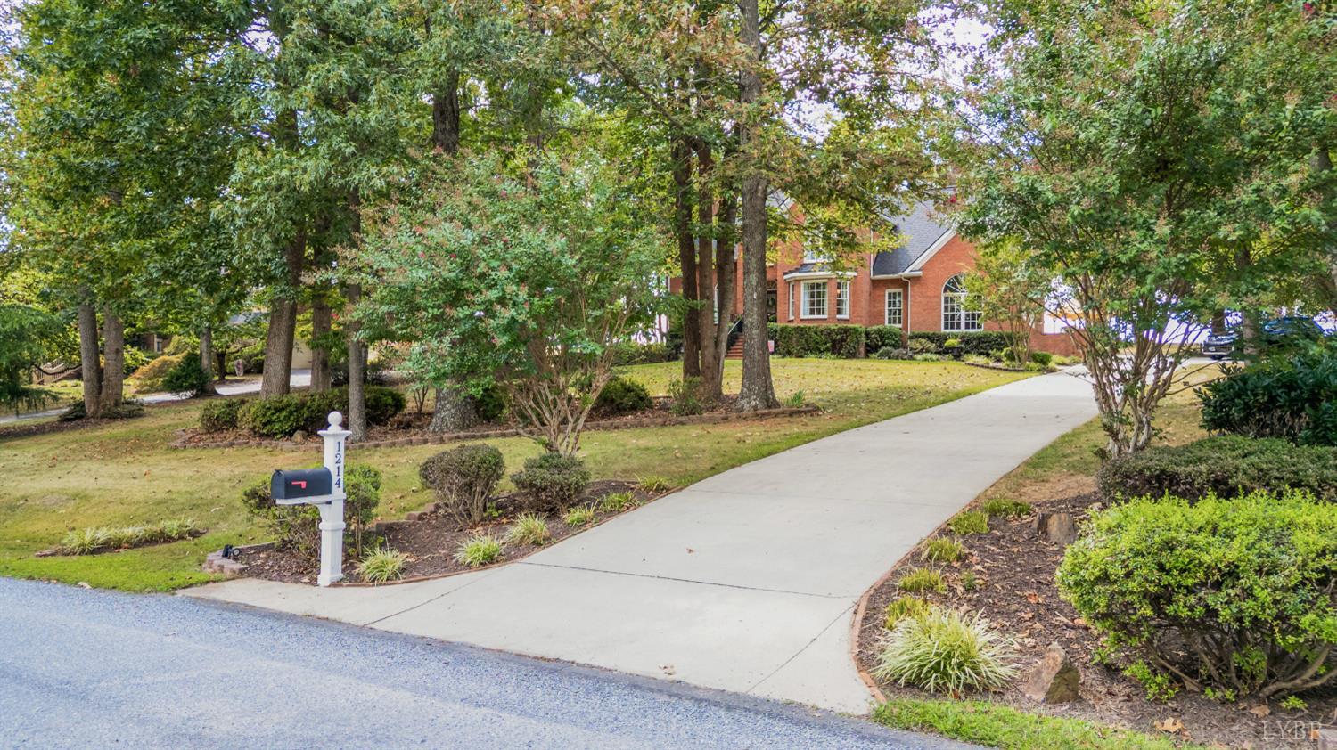 1214 Shadow Ridge Drive Forest, VA 24551 - Photo 3 of 92 Gallery Image 3