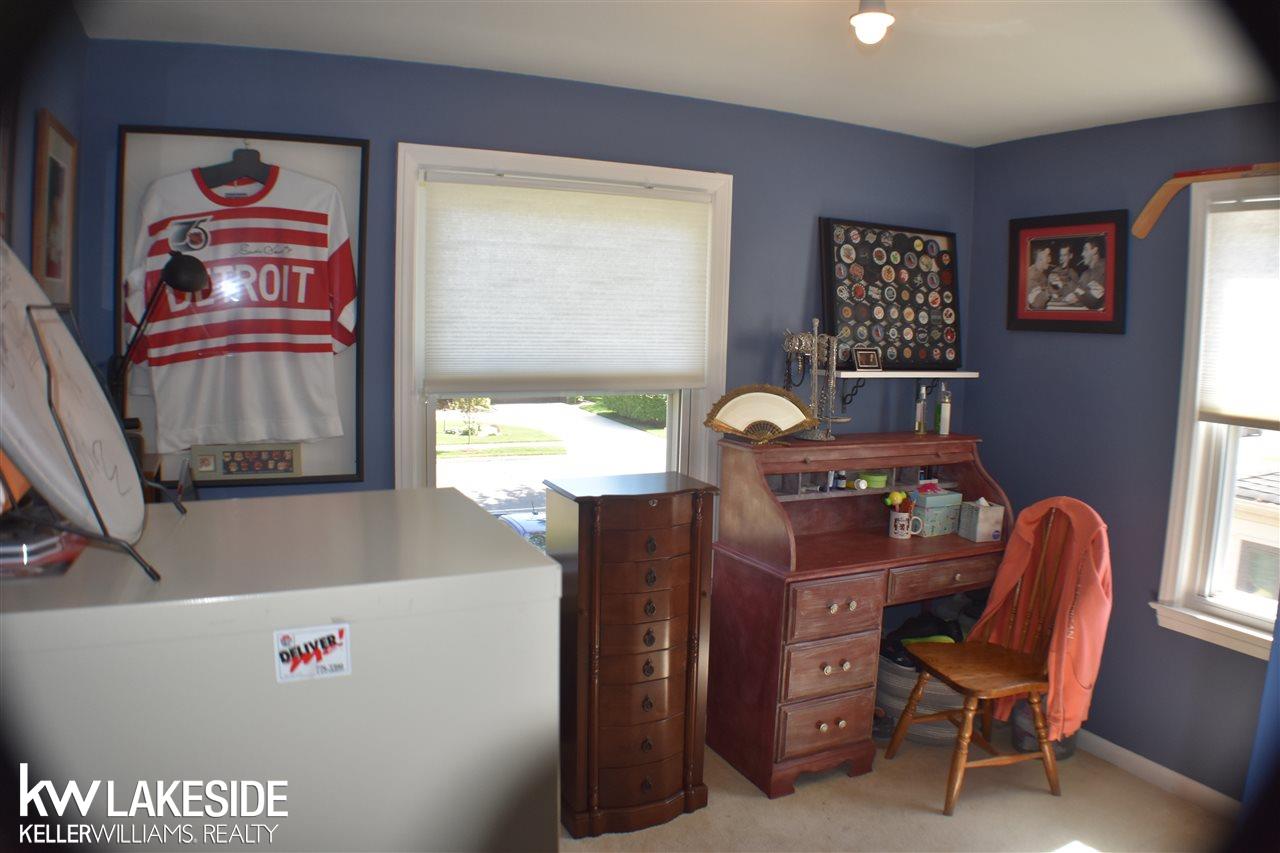 71 Vernier Road Grosse Pointe Shores, MI 48236 - Photo 22 of 33