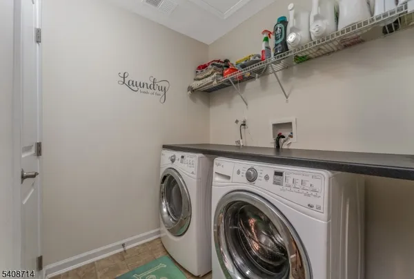 $415,000 | 34 Washington Square Circle, Washington, NJ 07882