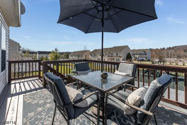 $415,000 | 34 Washington Square Circle, Washington, NJ 07882