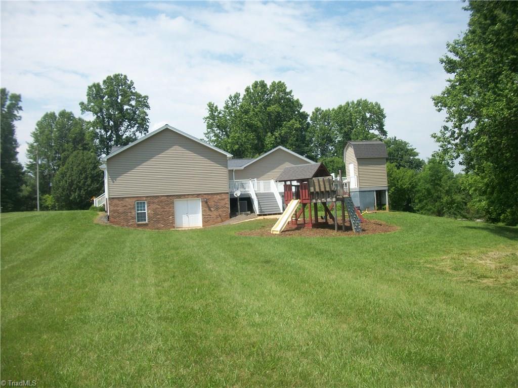 35 Ridge Road Stuart, VA 24171 - Photo 6 of 18 Gallery Image 6