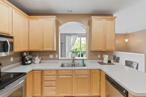 $275,000 | 7509 Parkridge Way, Savage, MN 55378