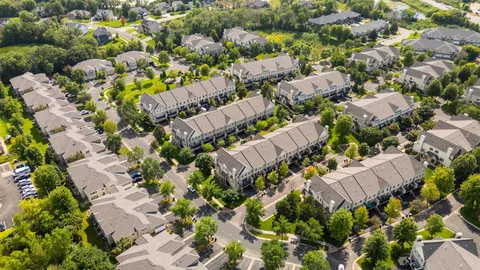 $275,000 | 7509 Parkridge Way, Savage, MN 55378