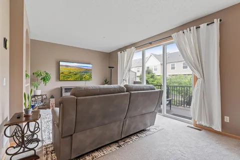 $275,000 | 7509 Parkridge Way, Savage, MN 55378