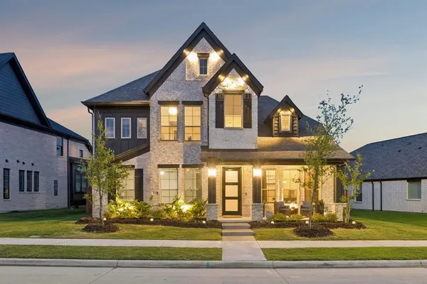 $779,000 | 511 Grand Oak Drive, Fate, TX 75189