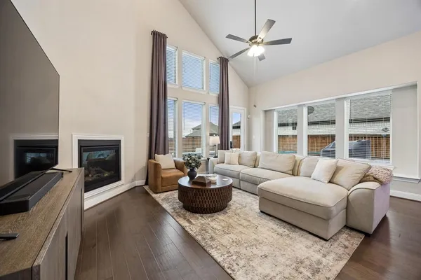 $779,000 | 511 Grand Oak Drive, Fate, TX 75189
