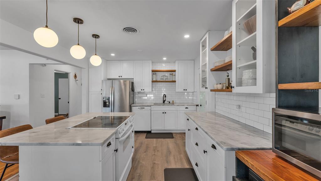 835 Chatfield Street Lakeland, FL 33803 - Photo 16 of 54