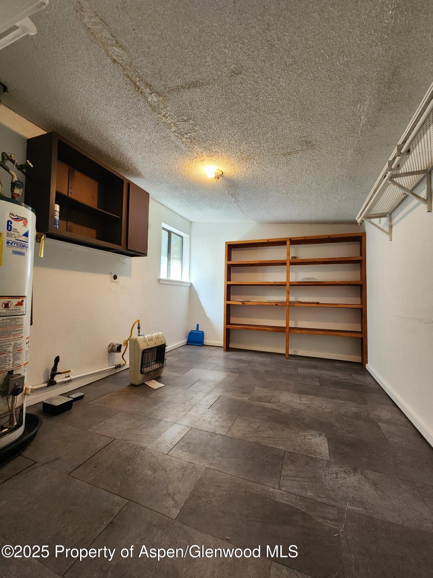 532 West Main Street New Castle, CO 81647 - Photo 13 of 21 20250925_142904