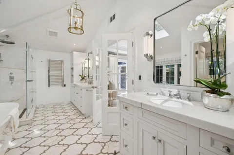 $5,980,000 | 20 Politzer Drive, Menlo Park, CA 94025