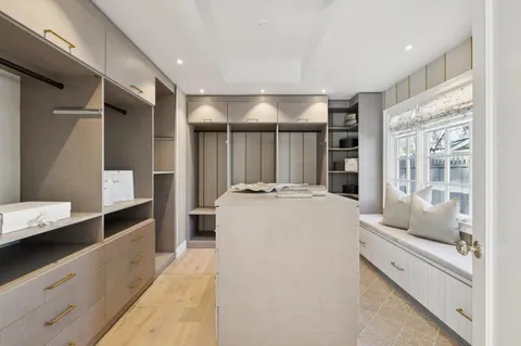 $5,980,000 | 20 Politzer Drive, Menlo Park, CA 94025