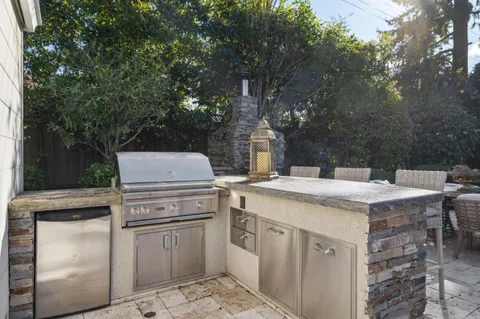 $5,980,000 | 20 Politzer Drive, Menlo Park, CA 94025