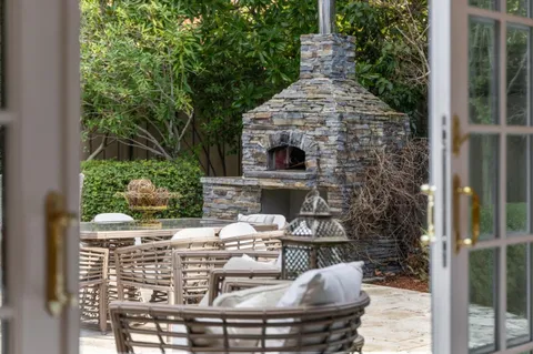 $5,980,000 | 20 Politzer Drive, Menlo Park, CA 94025