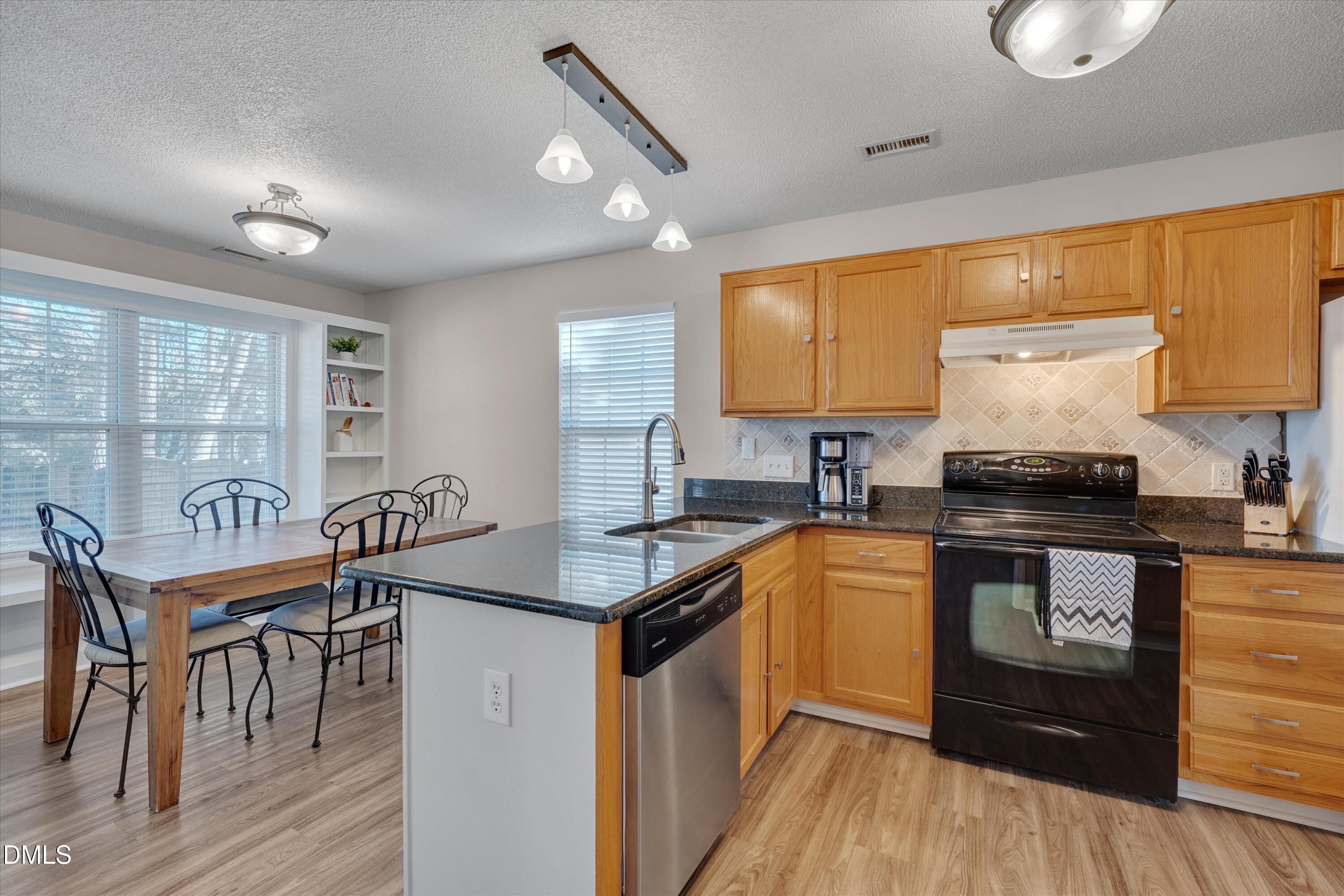 209 Tullich Way Holly Springs, NC 27540 - Photo 11 of 40 17-209 Tullich Way -17