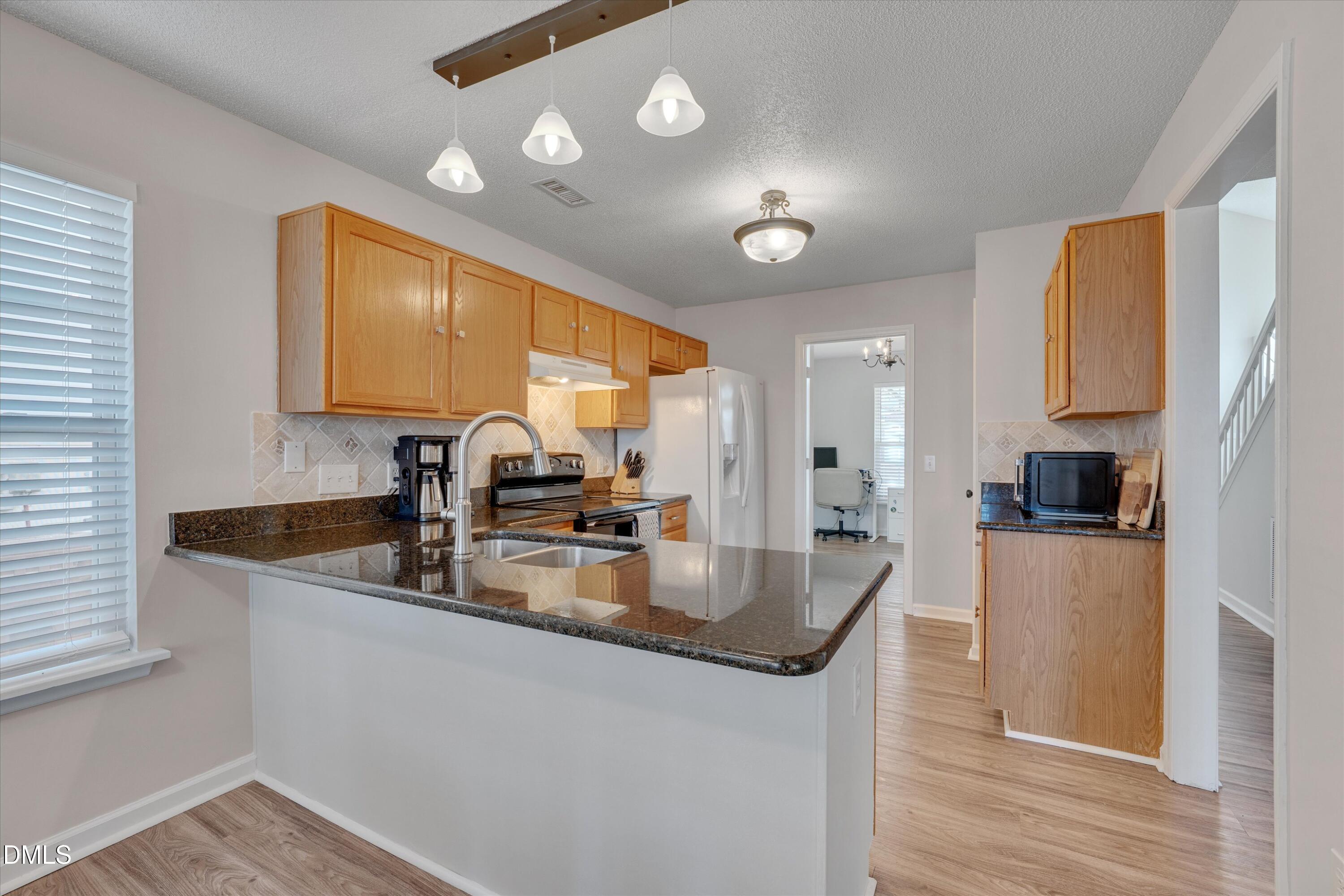 209 Tullich Way Holly Springs, NC 27540 - Photo 13 of 40 16-209 Tullich Way -16