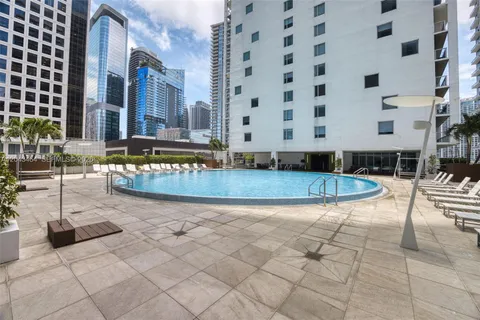 $3,700 | 500 Brickell Avenue, Unit 1400, Miami, FL 33131