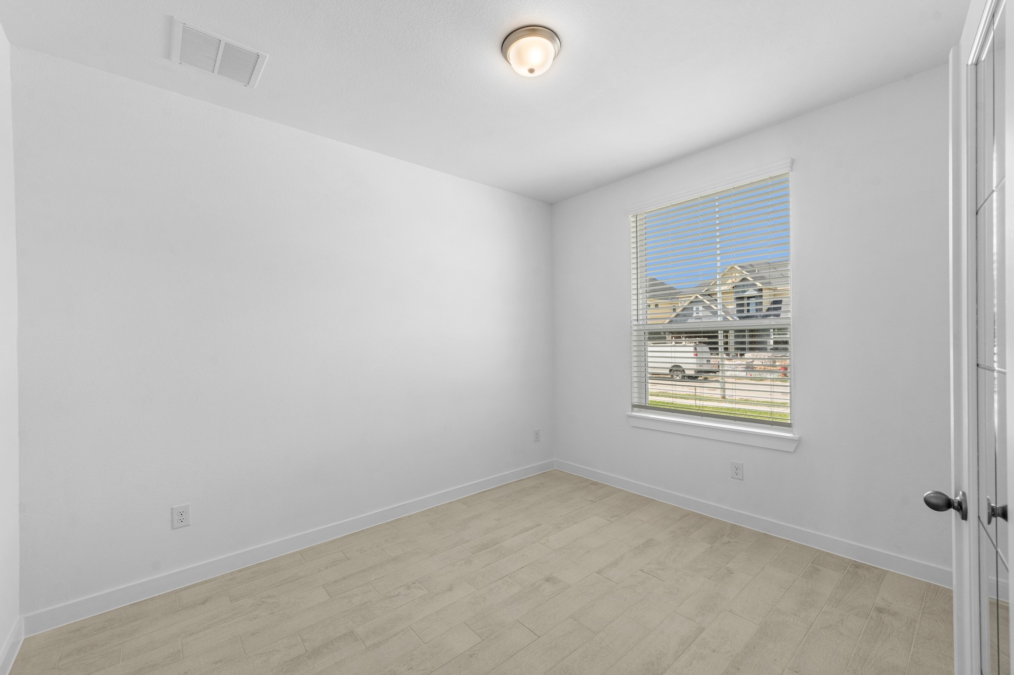 822 Orchard Vale Road Rosharon, TX 77583 - Photo 17 of 34 Gallery Image 17