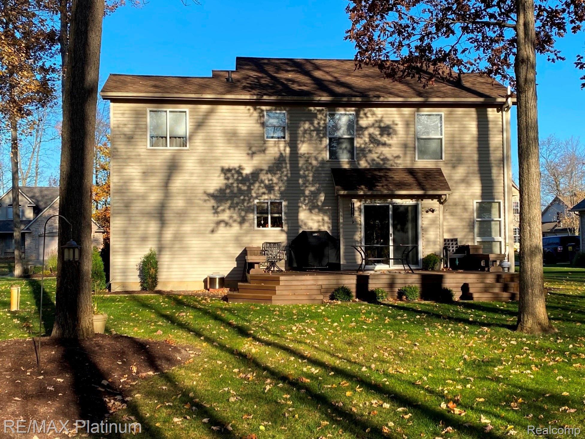 1390 Remsing Street Hartland, MI 48353 - Photo 7 of 67 7.jpeg