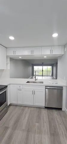 $2,500 | 3993 Cypress Reach Court, Unit 501, Pompano Beach, FL 33069