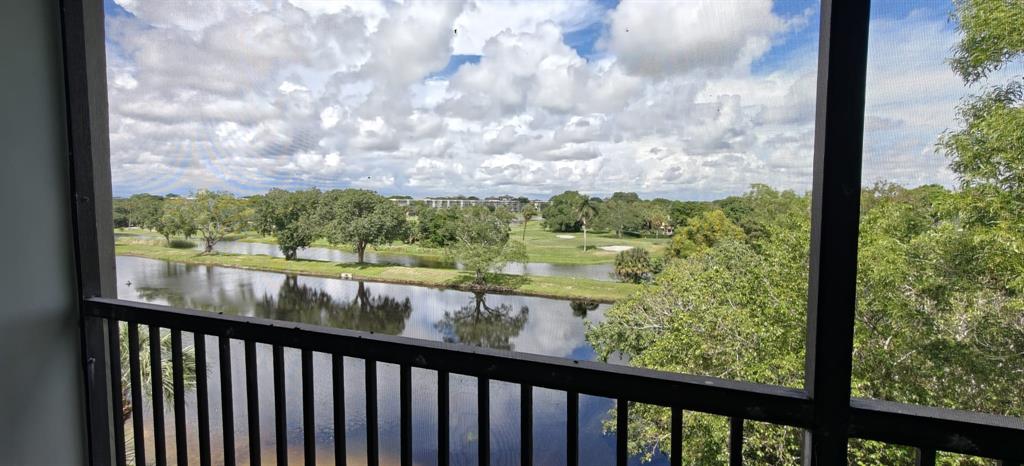 3993 Cypress Reach Court, Unit 501 Pompano Beach, FL 33069 - Photo 9 of 59