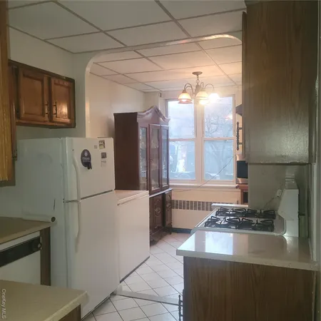 $819,000 | 93-10 177th Street | Woodhull Park