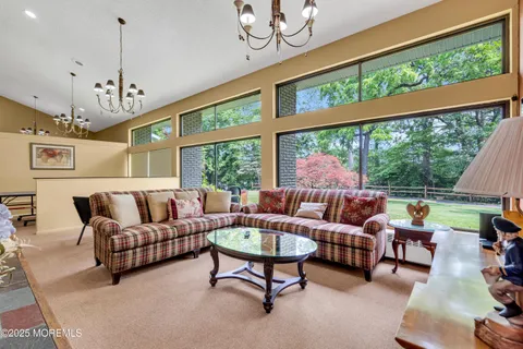 $2,800 | 34 Lexington Court, Red Bank, NJ 07701