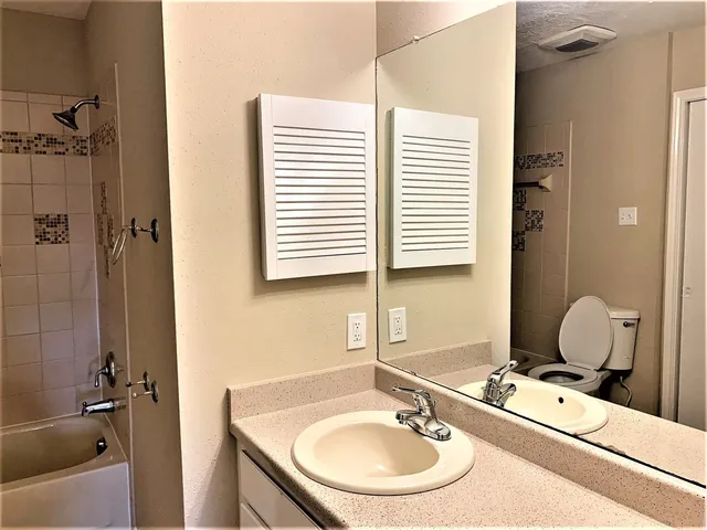 $1,400 | 11922 Westwold Drive, Tomball, TX 77377