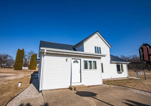$375,000 | 18553 Taylor, Muscoda, WI 53573