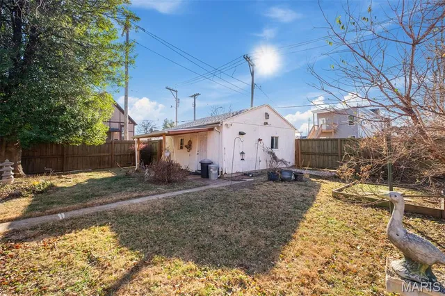 $287,500 | 7200 Lanham Avenue, St. Louis, MO 63143